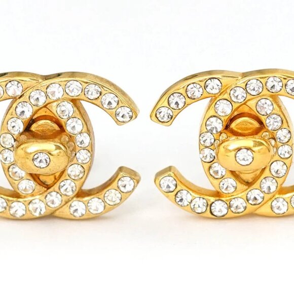 CHANEL CC Logos Rhinestone Large Turnlock Clip-On Earrings Gold Tone 96A Auth - Picture 3 of 6